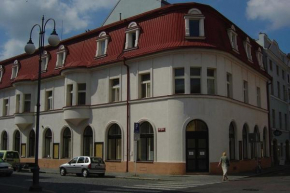 Гостиница Hotel Mrázek  Пардубице